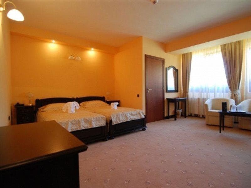 Grand Hotel Perla Ciucasului Tărlungeni 외부 사진