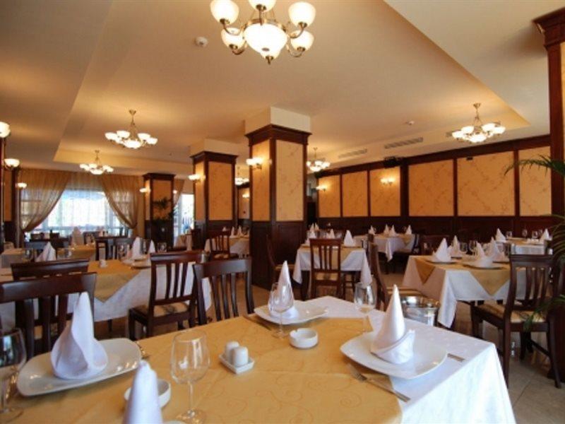 Grand Hotel Perla Ciucasului Tărlungeni 외부 사진