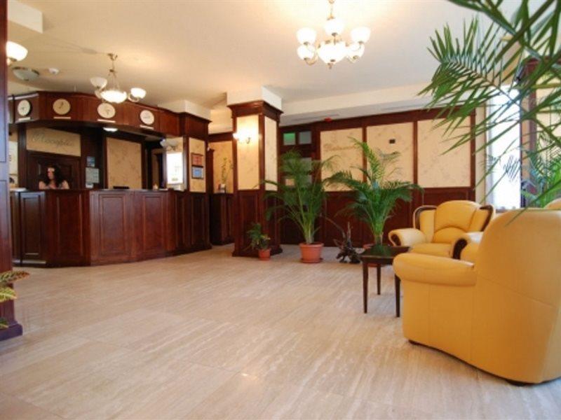 Grand Hotel Perla Ciucasului Tărlungeni 외부 사진