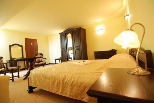 Grand Hotel Perla Ciucasului Tărlungeni 외부 사진